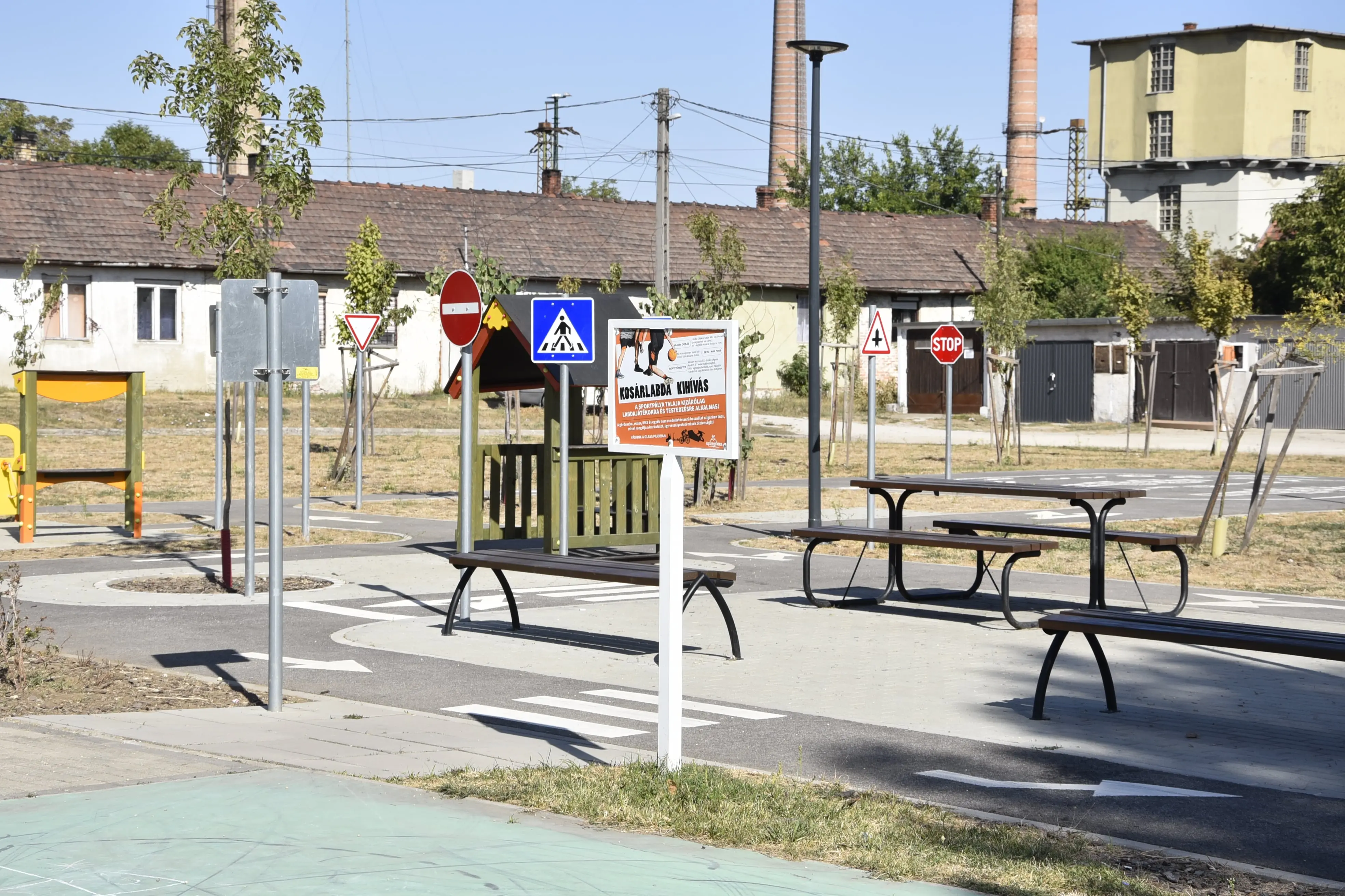 Közösségi infrastruktúra és okos települési fejlesztések Sajószentpéter városban