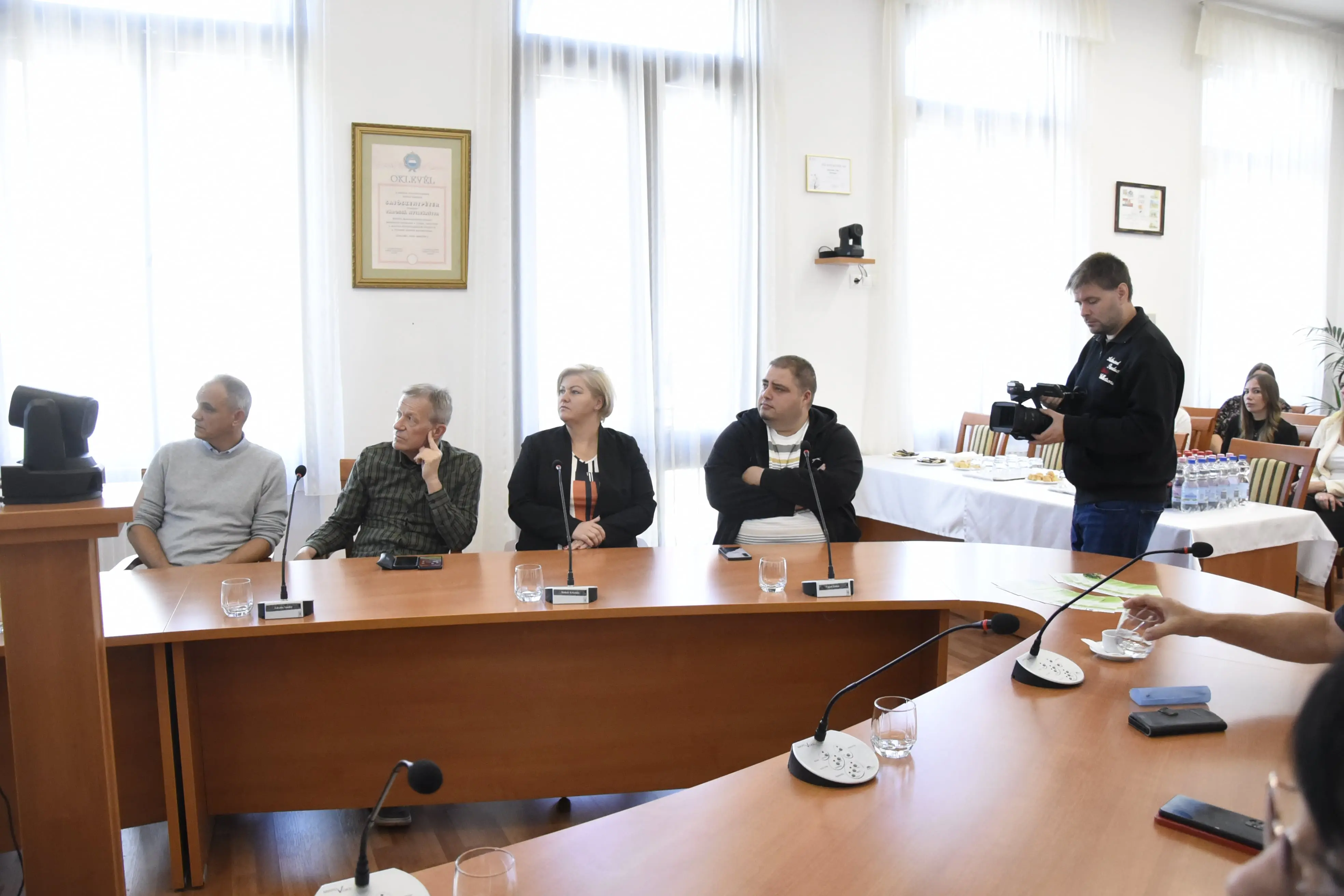Közösségi infrastruktúra és okos települési fejlesztések Sajószentpéter városban